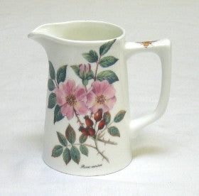 Tea Flower Small Tankard Jug with Rosehip & Elderflower